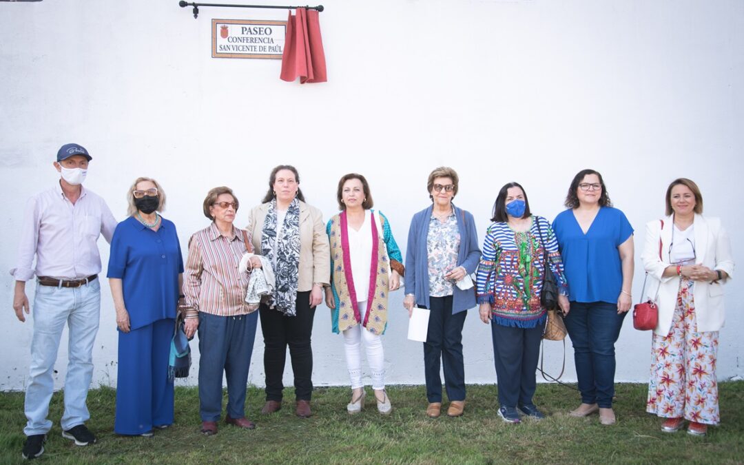 El Ayuntamiento inaugura el Paseo de la Conferencia de San Vicente de Paúl como homenaje y reconocimiento a la labor social que realiza en la ciudad