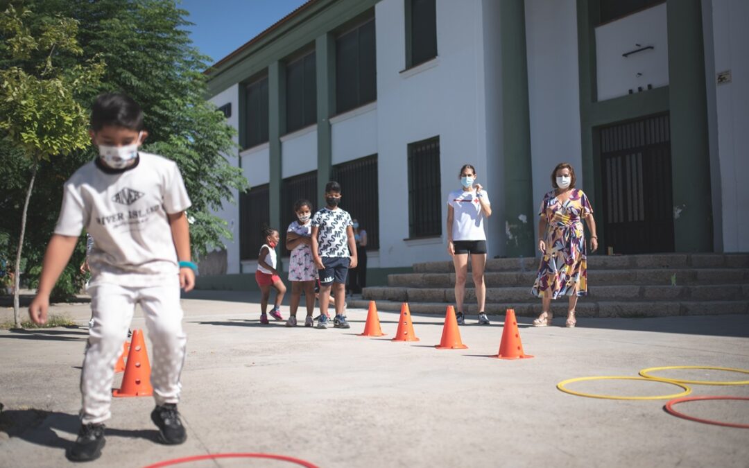 El Ayuntamiento oferta 50 plazas en los Espacios Educativos Saludables que tendrán lugar en los colegios García Lorca y Ciudad de Mérida