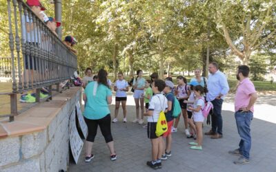 El Alcalde visita los campamentos urbanos en Proserpina y el Parque de las VII Sillas que cuentan con 480 plazas durante julio y agosto