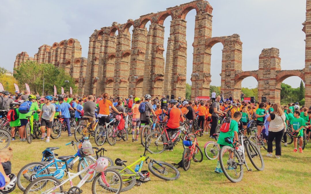 Veinte centros educativos participan en el Día Escolar de la Bicicleta