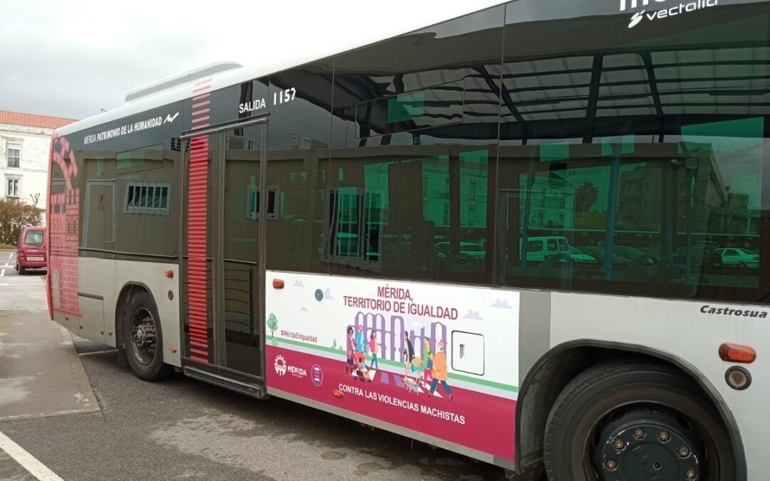 Los autobuses urbanos superan el número de viajeros de 2019 con la entrada en vigor de los descuentos en bonos