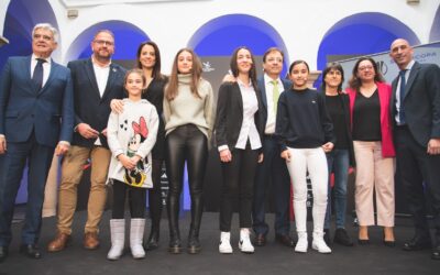 El claustro de Santa Clara ha acogido el sorteo de emparejamientos de la Supercopa de España Femenina que se celebra en Mérida del 18 al 22 de enero