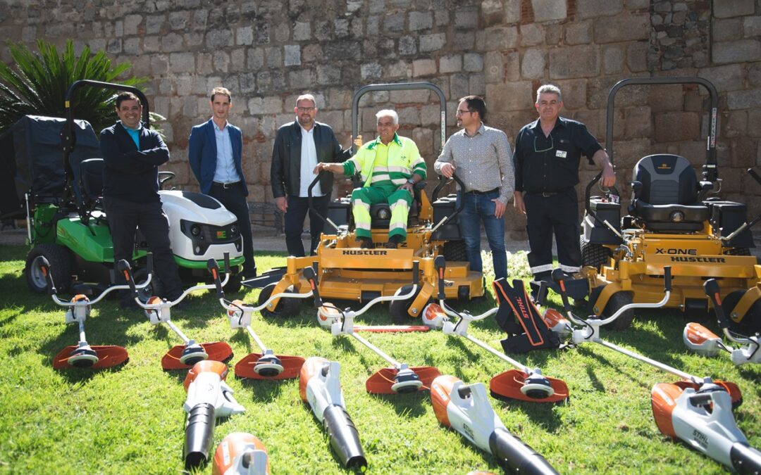 Mérida cuenta con nuevo material y maquinaria para el mantenimiento de los más de un millón de metros cuadrados de parques y jardines con los que cuenta la ciudad