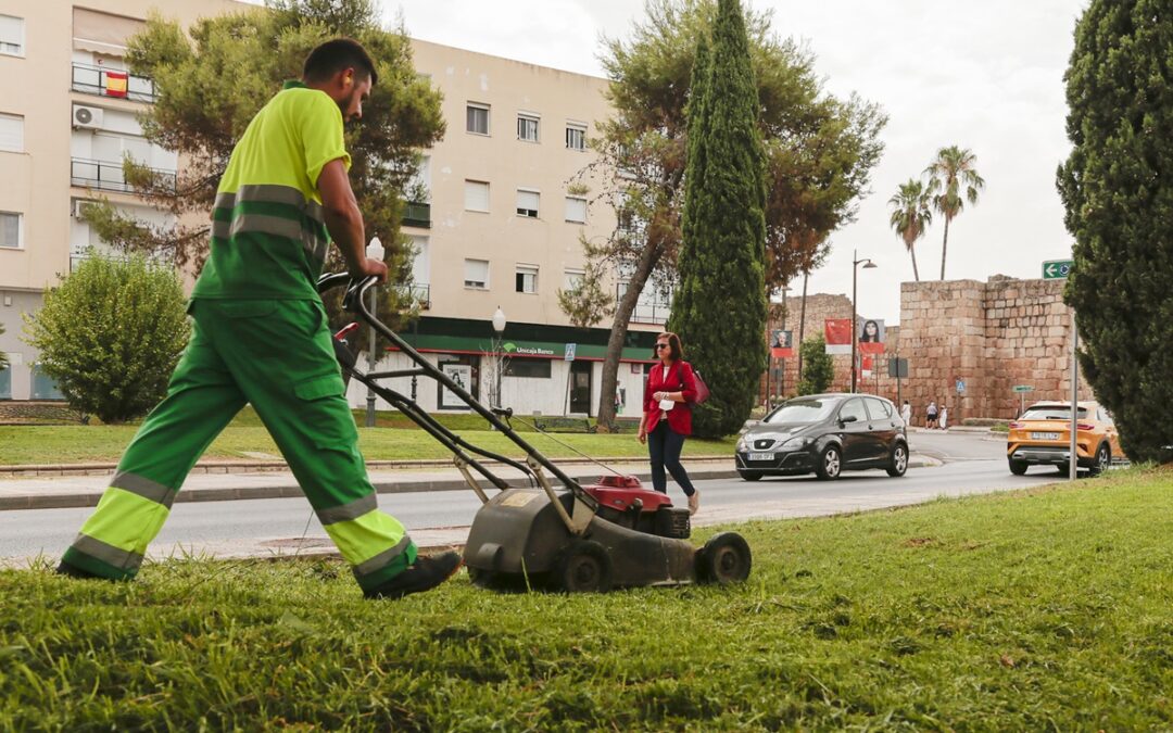 El Ayuntamiento implementa una serie de medidas de protección y seguridad para el personal municipal ante situaciones de alerta por calor