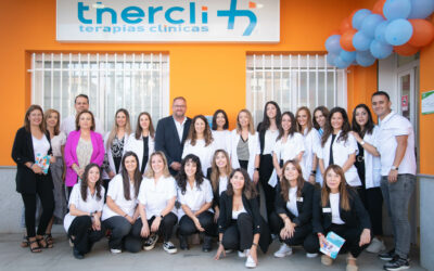 El alcalde visita la nueva sede de la empresa ‘Thercli’ en Mérida que da trabajo a 60 personas