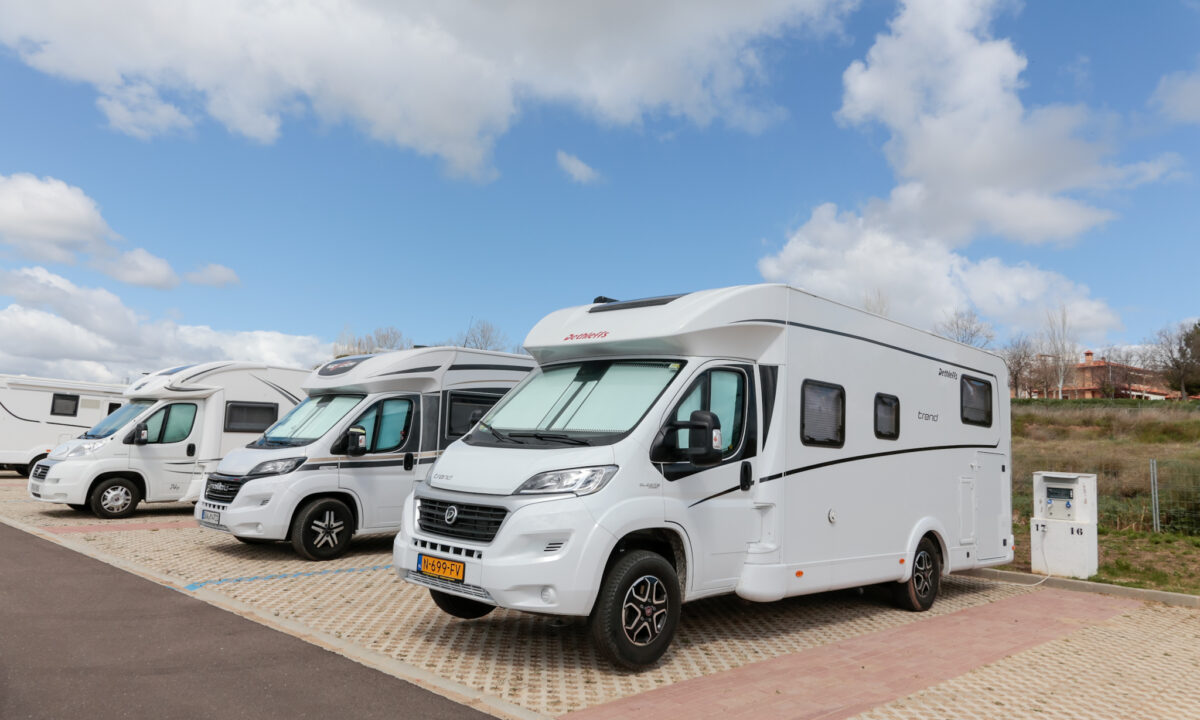 Más de 4.000 vehículos han hecho uso del Área de Autocaravanas de ...