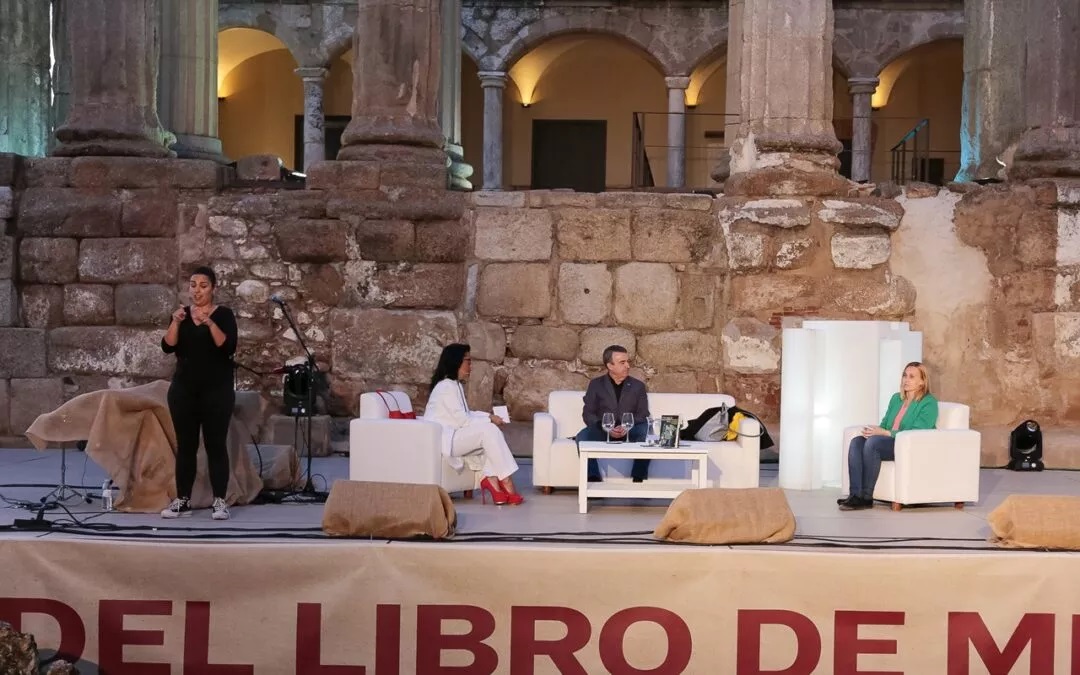 El Ayuntamiento adjudica el servicio de intérprete de Lengua de Signos para los eventos municipales