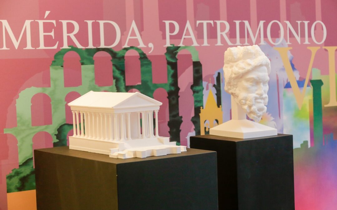 Mérida ofrece en una exposición en el Parlamento Europeo su modelo de conservación y difusión del patrimonio monumental