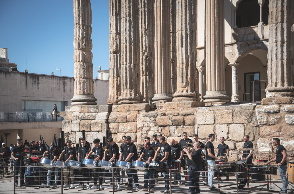 El Templo de Diana acoge el domingo el X concurso Regional de Tamborada y Percusión