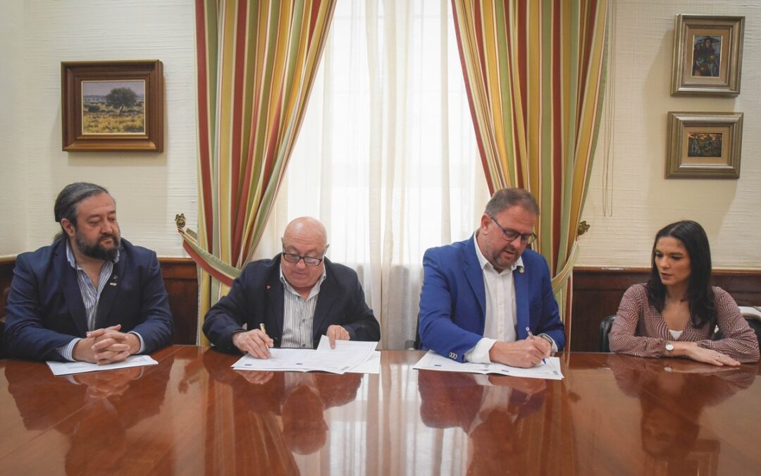 Ayuntamiento y UCETA renuevan su convenio de colaboración para favorecer el trabajo asociado en la ciudad