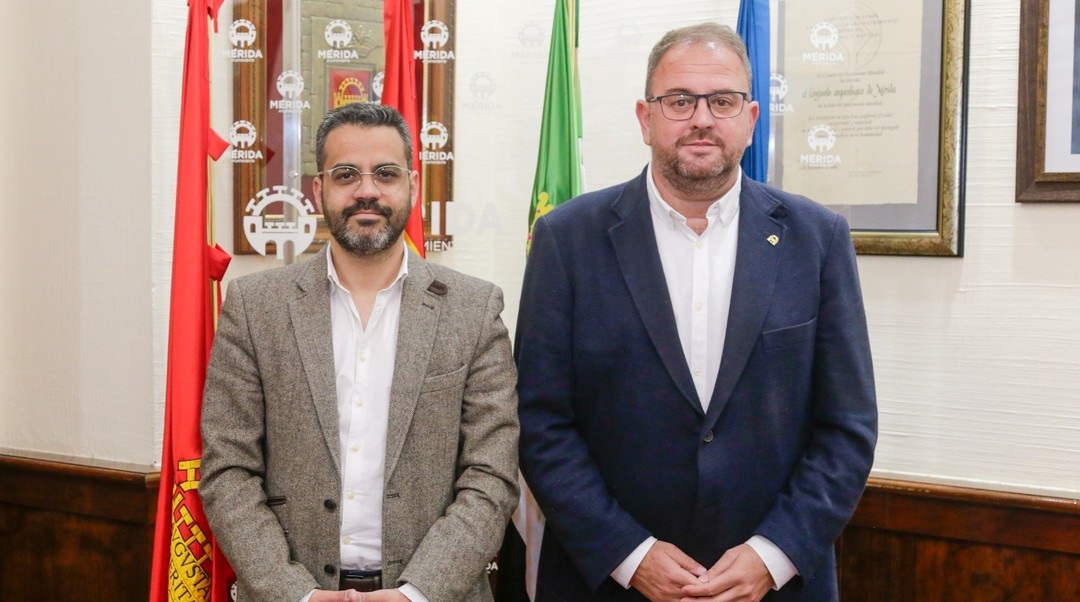 Rodríguez Osuna y el presidente de la FEMPEX critican la modificación del decreto de la Junta de los Planes de Empleo “porque impide la autonomía de los ayuntamientos que somos los verdaderos conocedores de las necesidades de empleo en nuestras ciudades”