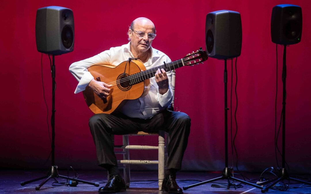 El alcalde invita a instituciones y colectivos de la ciudad a participar el próximo martes, 18 de febrero, en el Pleno Extraordinario donde se nombrará Hijo Adoptivo de la ciudad de Mérida al guitarrista Miguel Vargas