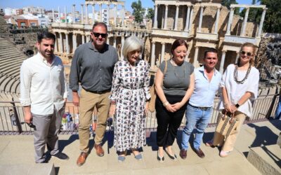 El alcalde visita los trabajos de transformación del graderío de la Cavea Media del Teatro Romano que estará finalizada para el inicio del Festival de Teatro Clásico