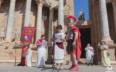 El Teatro Romano se llena de alumnos y alumnas de Primaria de toda la ciudad a quienes se les otorga su nombre romano para vivir Emerita Lvdica