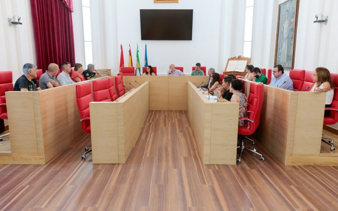 Ayuntamiento y Centrales Sindicales aprueban por unanimidad, en la Mesa General de Negociación, mejoras en los derechos laborales y retributivos y una oferta de empleo público, con 21 plazas en convocatoria libre y 10 de promoción interna