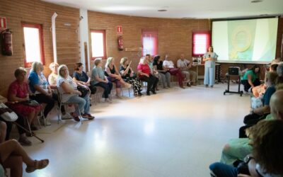 Los Centros de Mayores de la ciudad acogen las jornadas sobre Salud y autocuidado de las mujeres en etapa madura