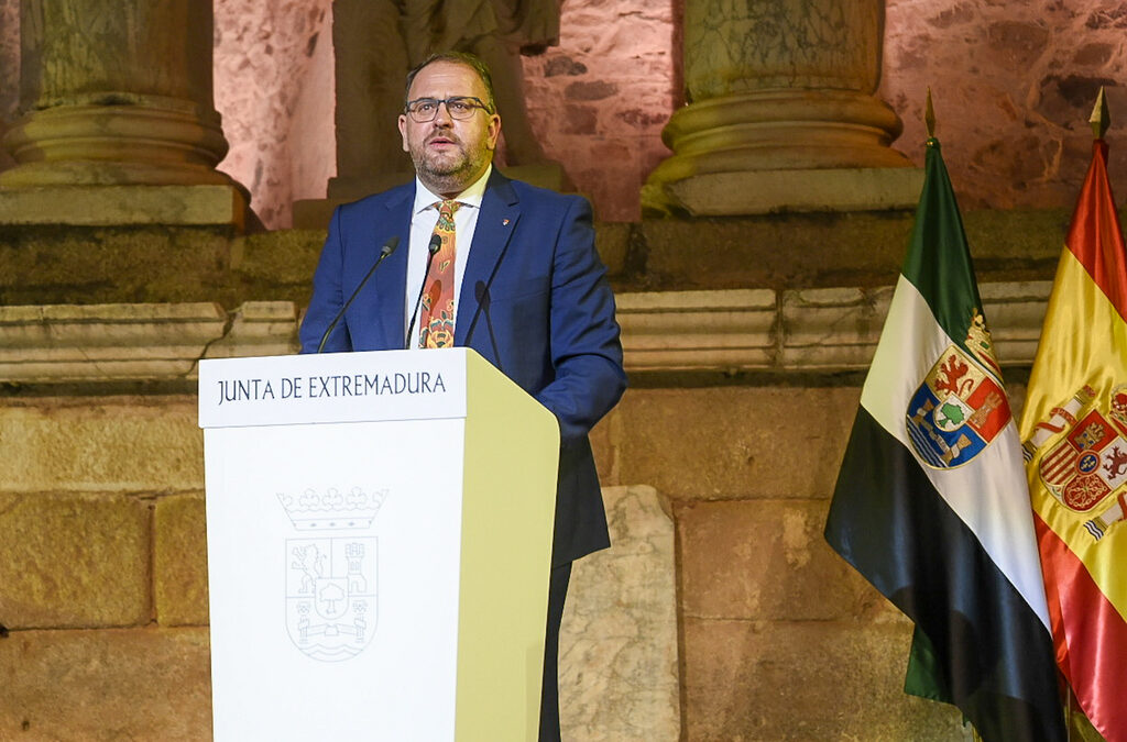 “Mérida apuesta por la candidatura de Cáceres como Capital Europea de la Cultura y haremos los esfuerzos que estén en nuestra mano para ayudar a conseguirlo”, Antonio Rodríguez Osuna