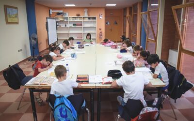 La Biblioteca Municipal “Juan Pablo Forner” abre el plazo de inscripción de sus Talleres Infantiles de Pintura e Ilustración