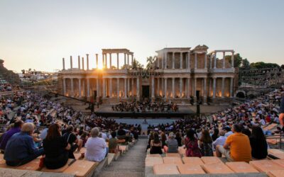 La Unidad de Música de la Guardia Civil ofrece en el Teatro Romano un concierto con motivo de los actos de la Patrona del cuerpo