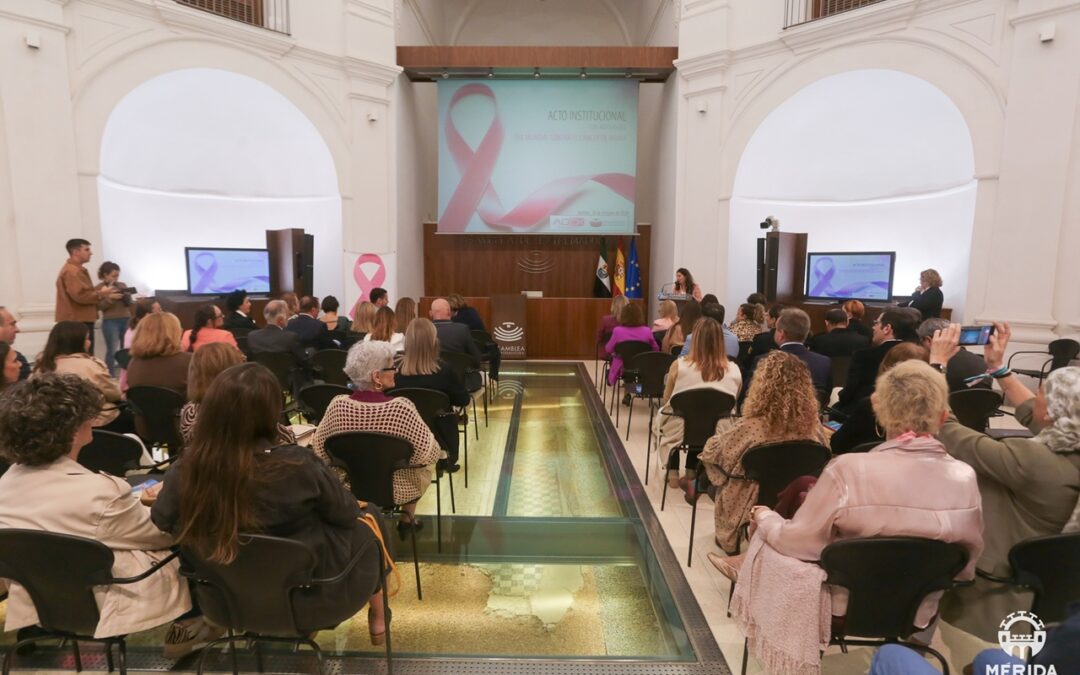 Algunos monumentos de la ciudad se iluminan este fin de semana en color rosa por el Día Mundial de la lucha contra Cáncer de Mama