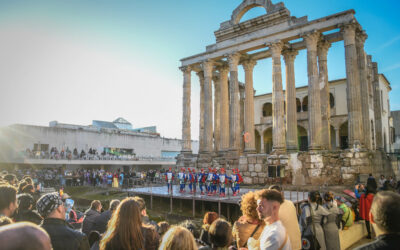 El concurso de Copla Monumental unirá a todas las categorías de agrupaciones del Carnaval Romano en el Templo de Diana para cantarle piropos a Mérida