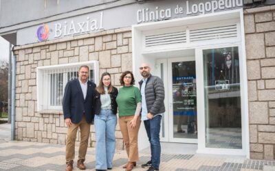 El alcalde visita la clínica de logopedia ‘BiAxial’ puesta en marcha por una emprendedora emeritense en la avenida Reina Sofía