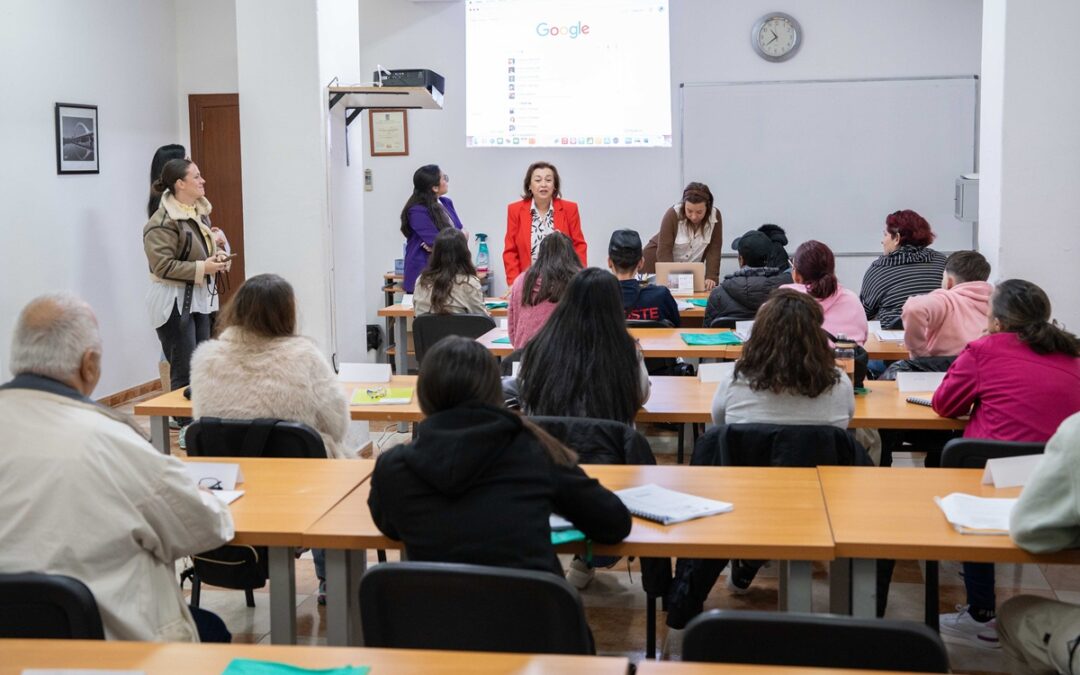 El Programa Crisol inicia una acción formativa de auxiliar de cocina