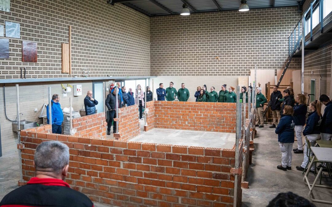 El delegado de recursos humanos señala que actual modelo de escuelas profesionales “baja su presupuesto, baja el número de alumnos y fomenta menos las oportunidades”
