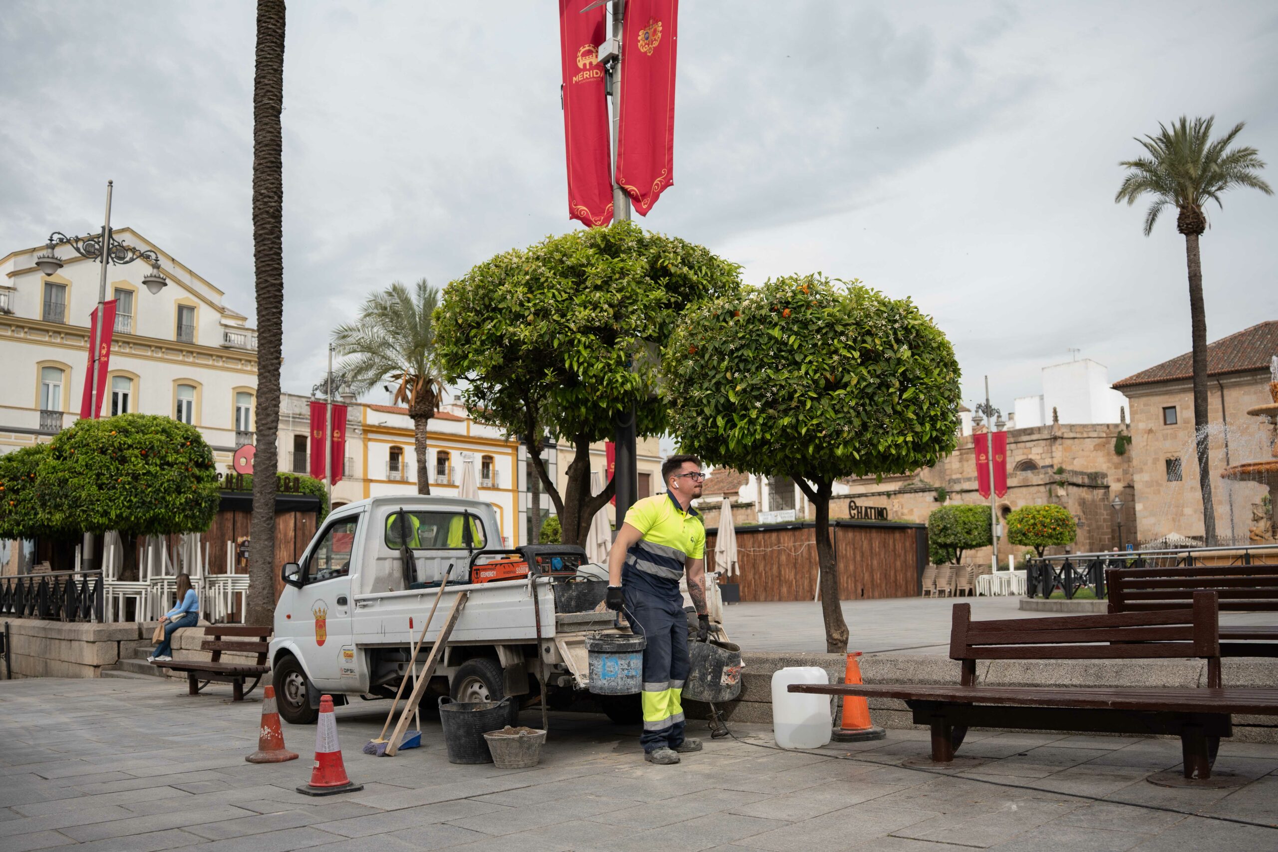El dispositivo de limpieza para Semana Santa contará con baldeos diarios en los recorridos procesionales y refuerzos en el servicio