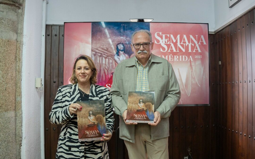 La revista de la Semana Santa de Mérida cuenta con una nueva maquetación y aumenta su número de páginas