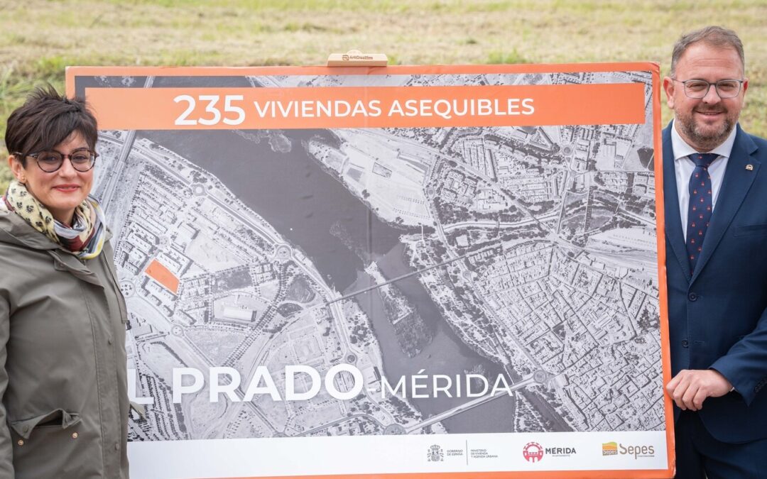 La ministra Isabel Rodríguez presenta en Mérida la creación de 235 nuevas viviendas asequibles que construirá el Gobierno de España en la barriada de El Prado y que se prevé licitar antes de final de año