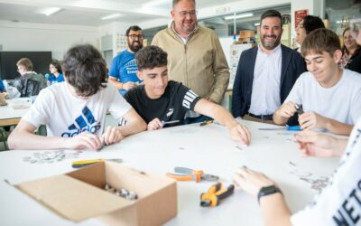 El alumnado del IES Sáenz de Buruaga elabora de manera artesanal la Moneda Oficial de la XV Emerita Lvdica