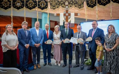 El alcalde anuncia, en la Gala de Premios Cofrades, la instalación de un monolito con una placa que recuerde las palabras del Papa Francisco hacia Mérida en la Plaza de Santa Eulalia
