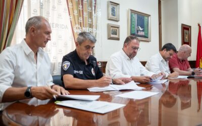 El Ayuntamiento y las centrales sindicales acuerdan el tercer nivel de la carrera profesional y el calendario de abonos de derechos retributivos de este año para la plantilla municipal