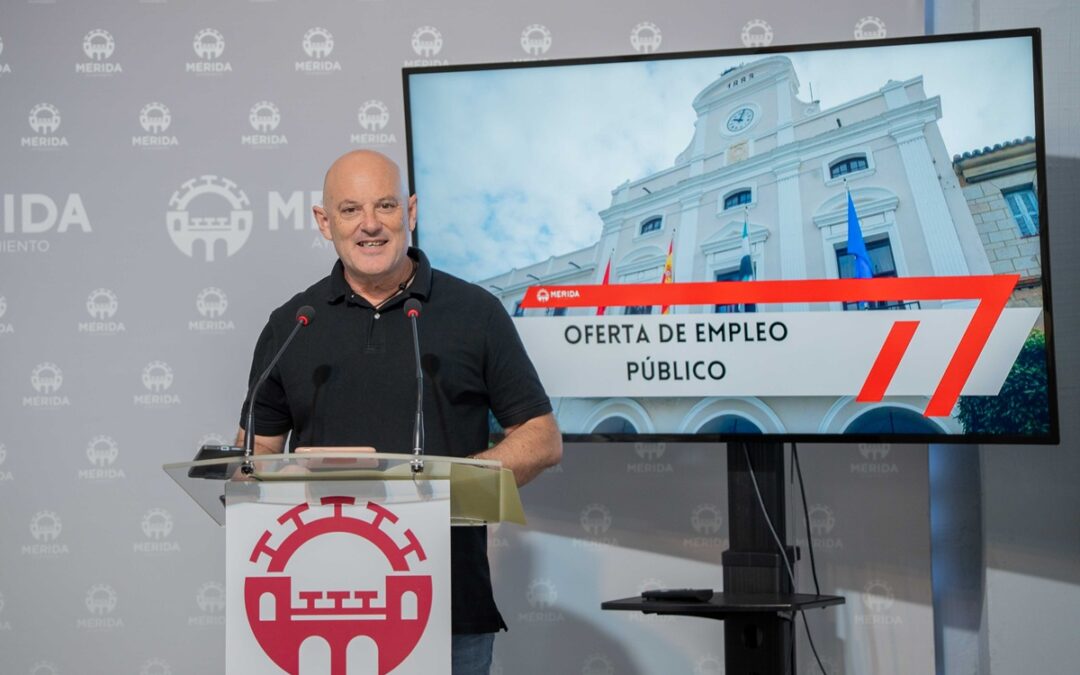 El delegado de recursos humanos presenta la Oferta Pública de Empleo que ofrece un total de 21 plazas de turno libre