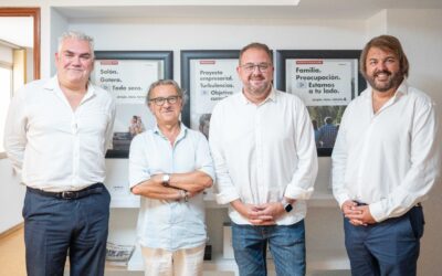 El alcalde visita la oficina de Helvetia Seguros en Mérida y valora positivamente la llegada de nuevas iniciativas empresariales para el beneficio de la ciudadanía emeritense