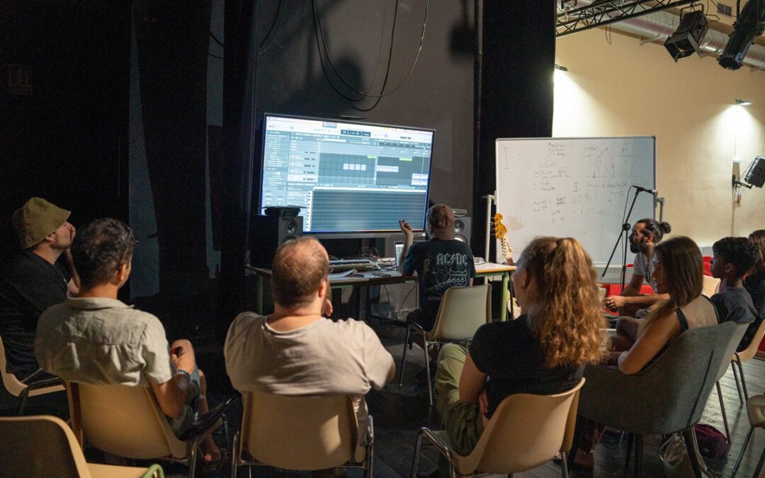 Los campamentos musicales en el centro cultural de La Antigua ofrecen una experiencia formativa práctica y están teniendo gran éxito de participación