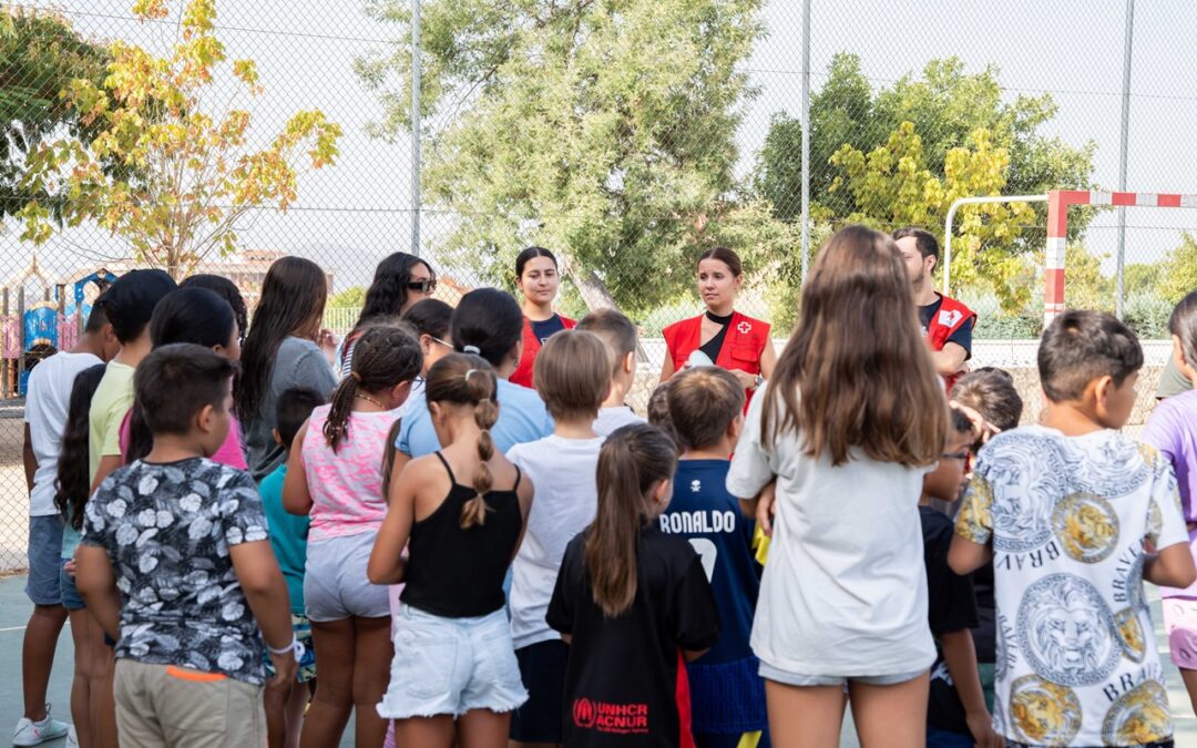 El Ayuntamiento de Mérida colabora con el programa “Espacios Educativos Saludables”, a través de la cesión de espacios municipales durante el verano para el desarrollo de las actividades educativas, lúdicas y de ocio dirigidas a los menores participantes