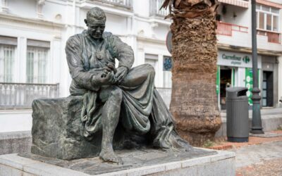 En los próximos días se retirará de la Plaza de Santa María el Monumento al Cofrade para someterlo a una restauración