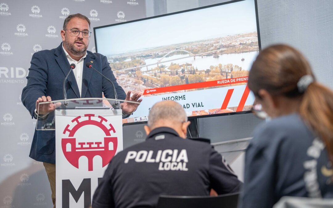 El alcalde presenta el Informe de Siniestralidad Vial elaborado por la Policía Local que muestra datos “muy preocupantes”