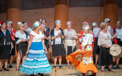 La Gala del Día del Mayor, bajo el lema “Combatiendo el edadismo”, da inicio a un mes lleno de actividades lúdicas, deportivas y culturales dirigidas a los mayores de la ciudad