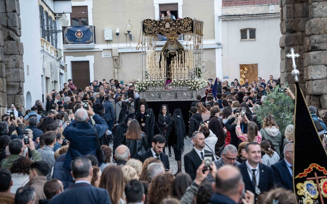 El Ayuntamiento de Mérida recibe este sábado el Premio “Olivo de Plata. Ciudad de Don Benito” por su contribución a la Semana Santa de Mérida