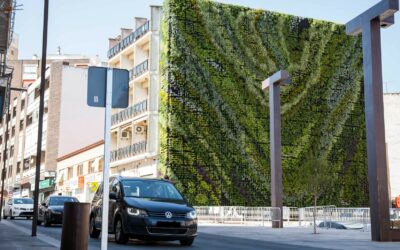 Corte de un carril de la avenida de Extremadura por obras en la plaza de Santa Eulalia, mañana miércoles