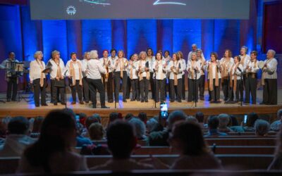 El Coro de Mayores de la Zona Sur ofrece sus tradicionales recitales de Navidad en diferentes puntos de la ciudad