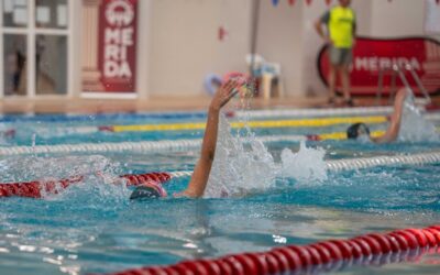 Más de 350 escolares de 13 centros educativos participan en la clausura del primer periodo del Programa de Natación en La Argentina