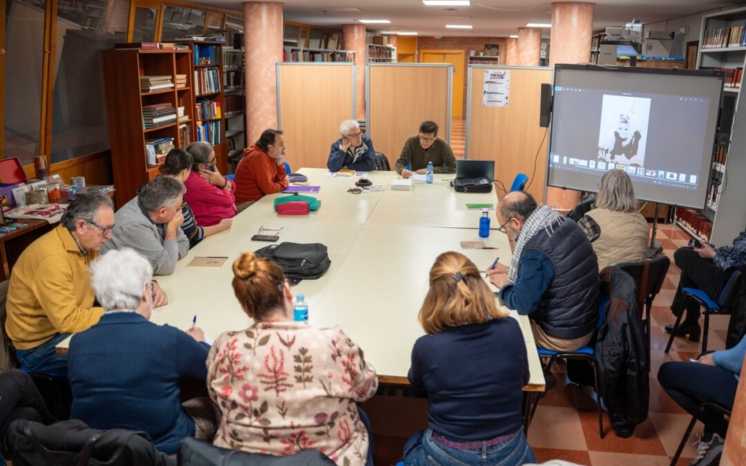 El taller de poesía experimental de la Biblioteca Municipal presenta esta semana una ponencia de Francisca Noguerol