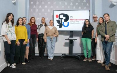 Las academias de baile y danza de la ciudad ponen en el escenario del Templo de Diana a más de 800 participantes en la XII edición de “Mérida en Danza”