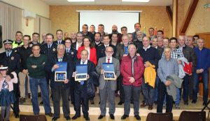 La Policía Local celebró ayer su día con la entrega de placas a los jubilados