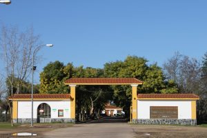 El alcalde anuncia que el ayuntamiento ya ha recibido la solicitud de licencia para la creación del Centro de Acogida de Protección Internacional en el Albergue de El Prado que contará con una inversión de 14 millones de euros y creará 75 puesto de trabajo