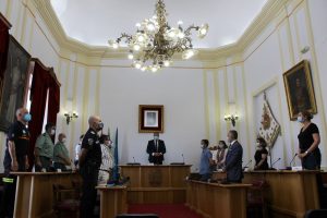 El Alcalde preside el acto institucional en recuerdo a los fallecidos por el covid- 19 y en agradecimiento a los emeritenses